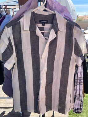 Express Men’s Short Sleeve Button-Up Shirt - Black & White Vertical Stripes